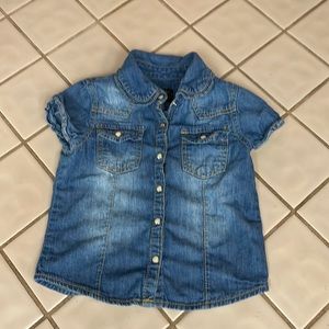 Girls 4T denim button down shirt (snaps)